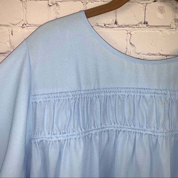 NWT Zac & Rachel Blue Flutter Sleeve Flowy Blouse - Picture 5 of 9